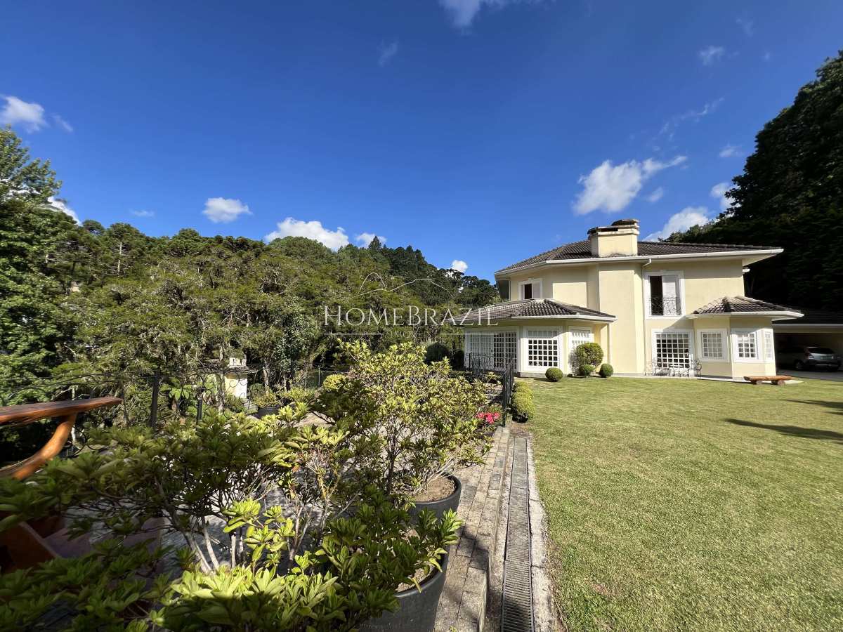 Casa de condomínio à venda com 4 quartos, 680m² - ,