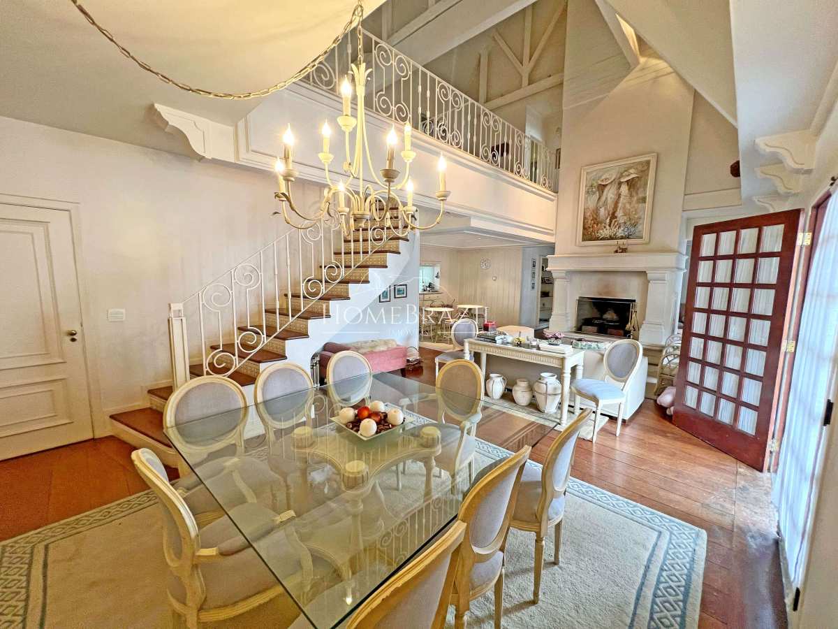 Apartamento à venda com 5 quartos - ,Campos do Jordão