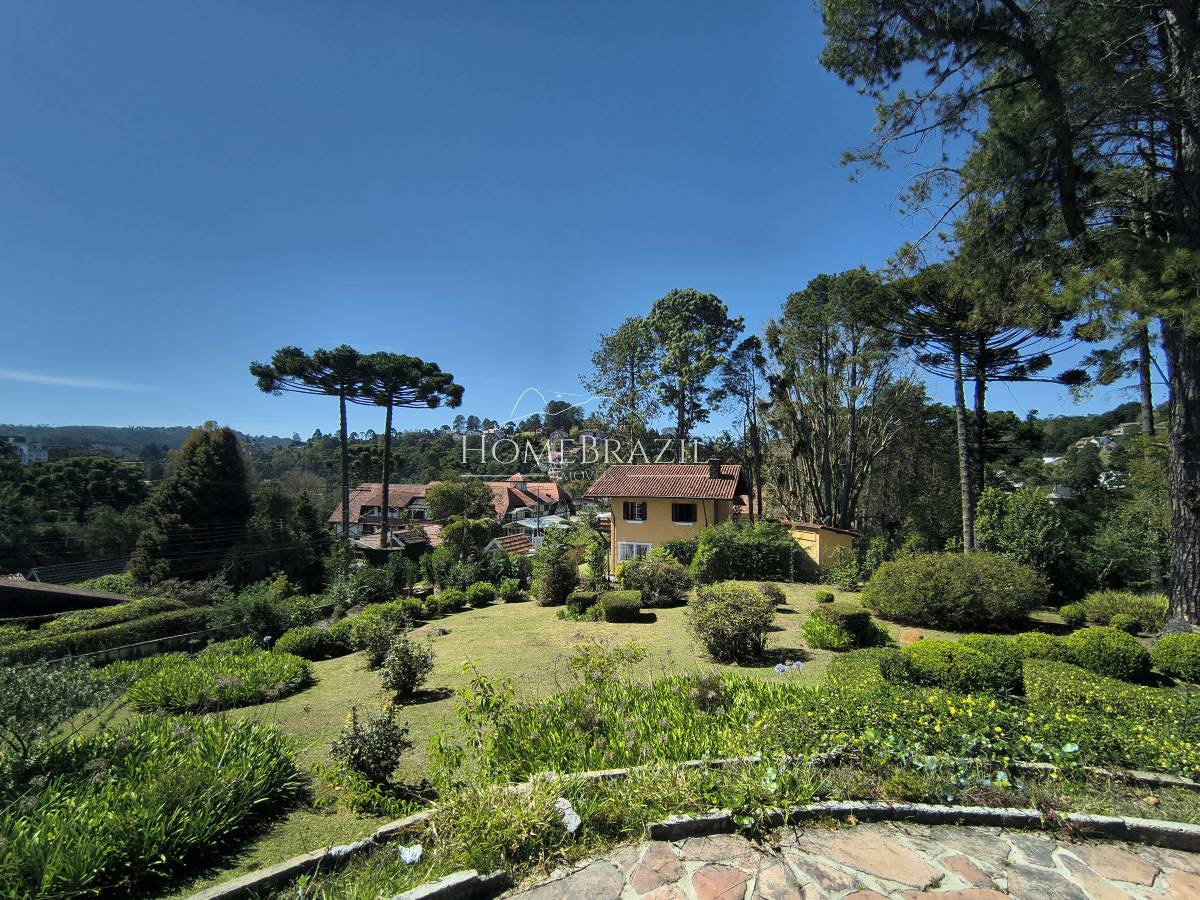  - Casa à Venda em Campos do Jordão – A 500 Metros do Capivari