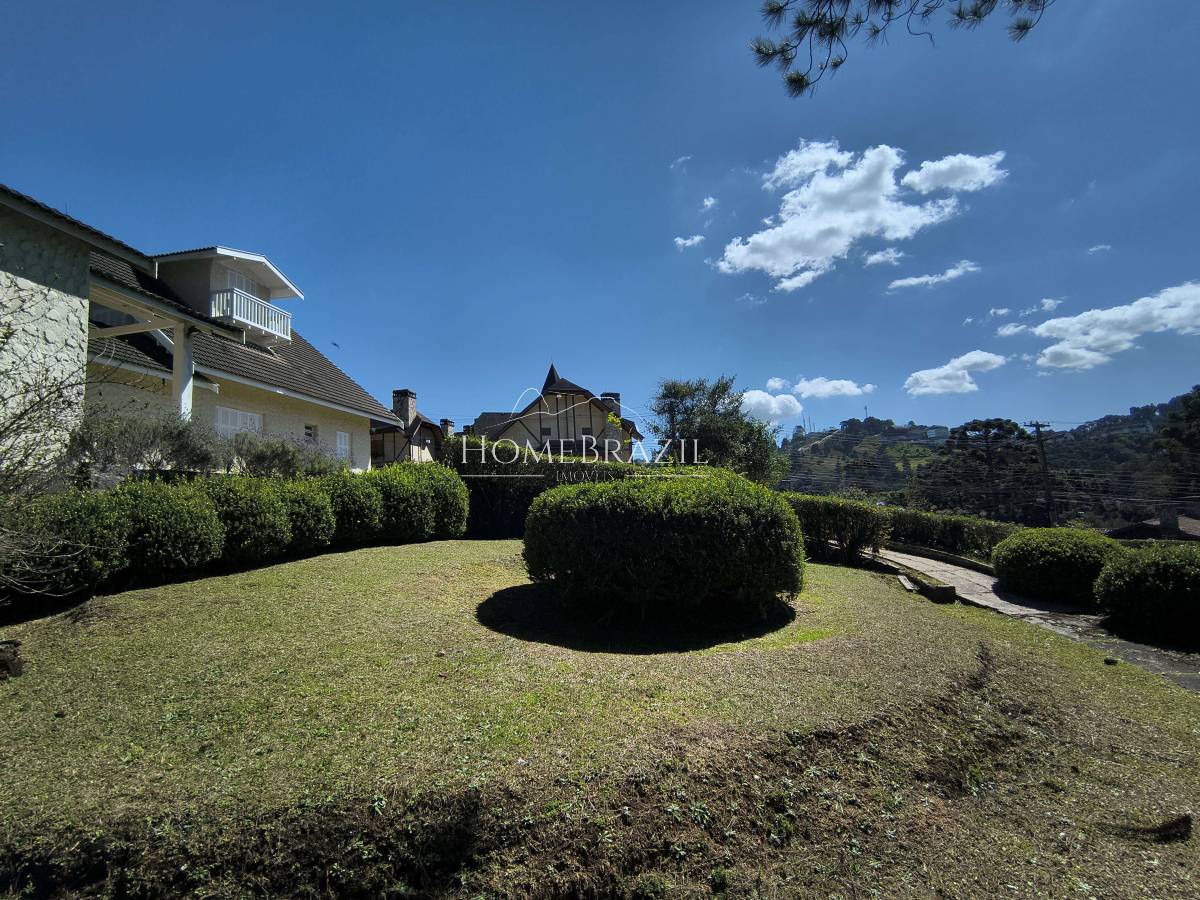  - Casa à Venda em Campos do Jordão – A 500 Metros do Capivari