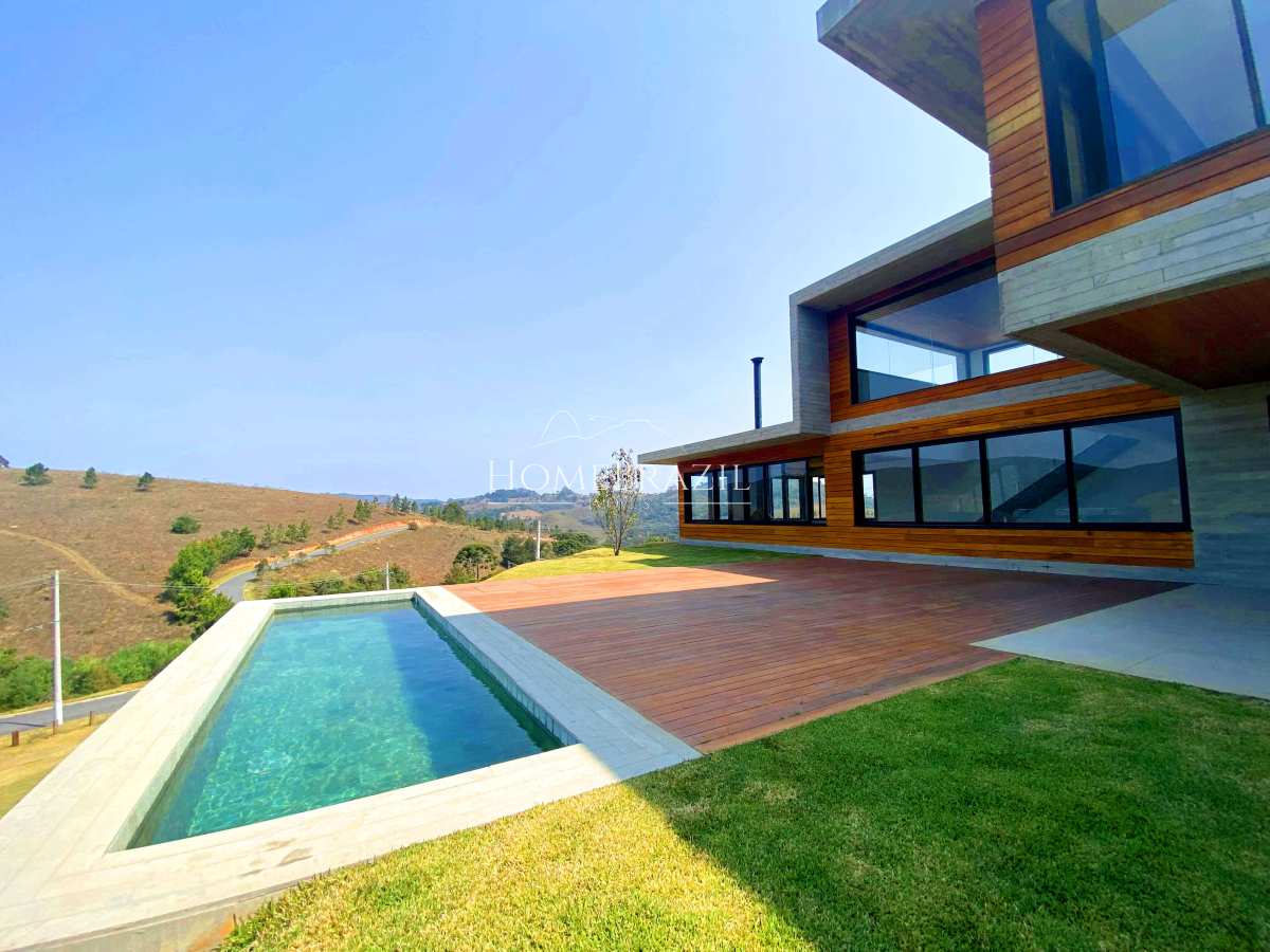Casa à venda com 4 quartos, 420m² - ,Campos do Jordão