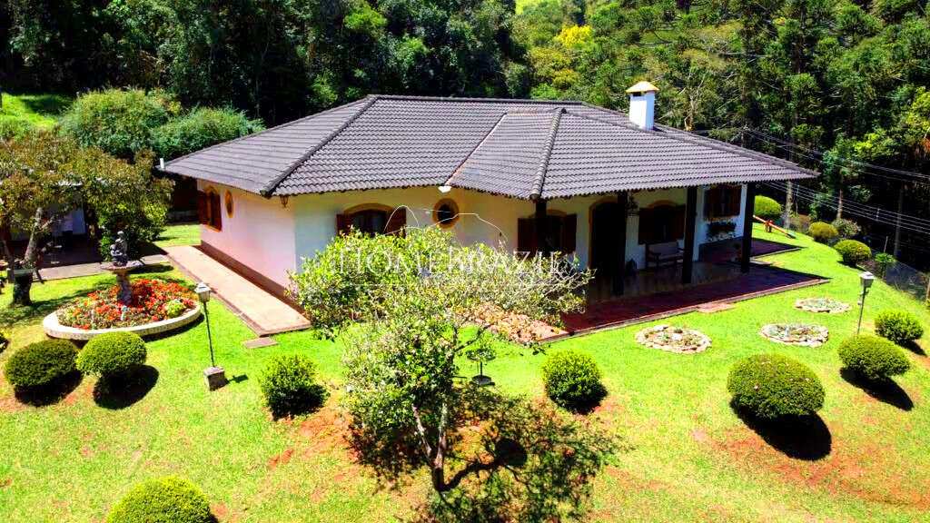 Casa à venda com 4 quartos - ,Campos do Jordão