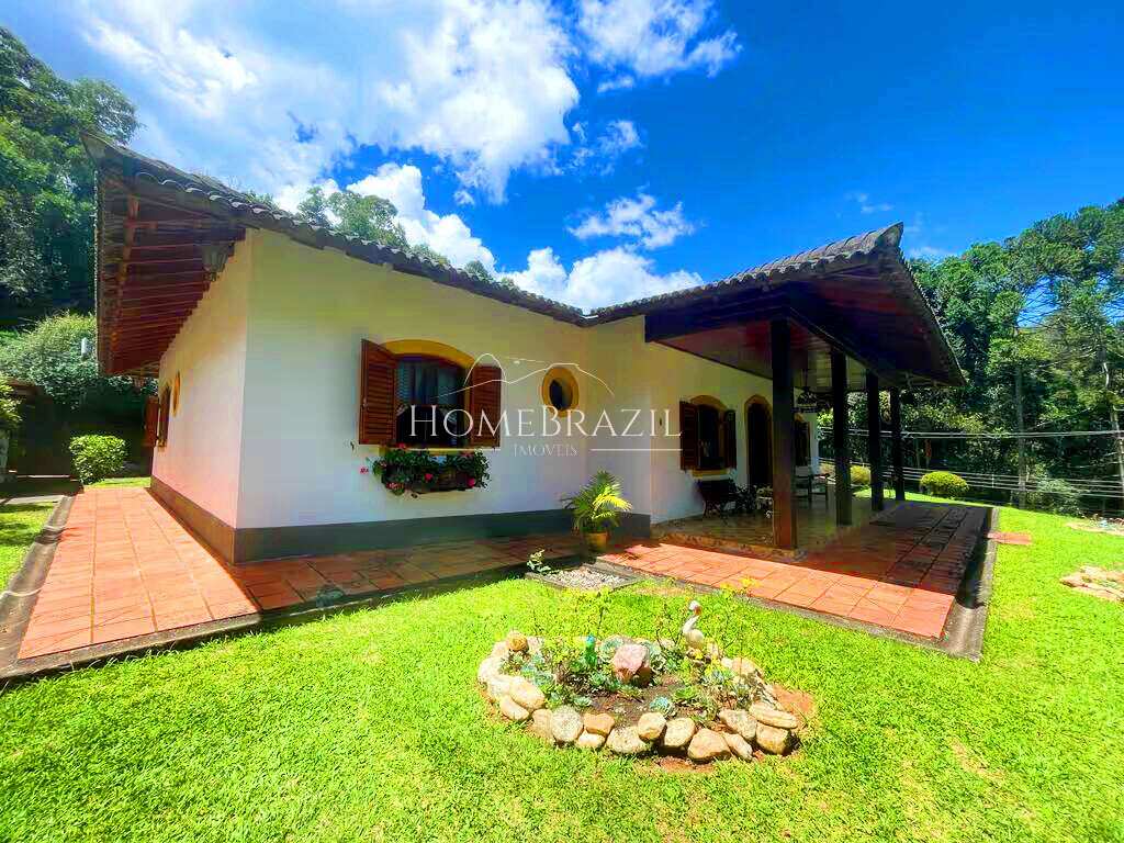  - Casa em Condomínio Fechado à Venda em Campos do Jordão | Terreno de 2.500m² e Lazer Completo