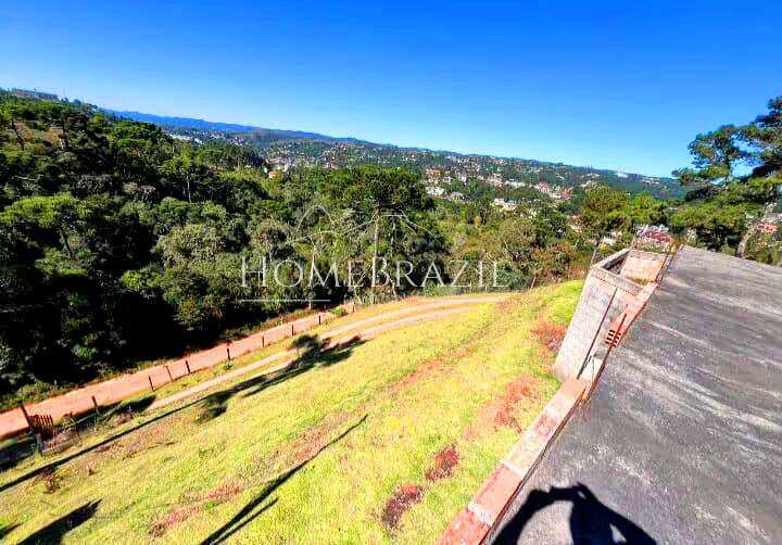  - Imóvel para Investimento à Venda em Campos do Jordão | Construção com Vista Panorâmica